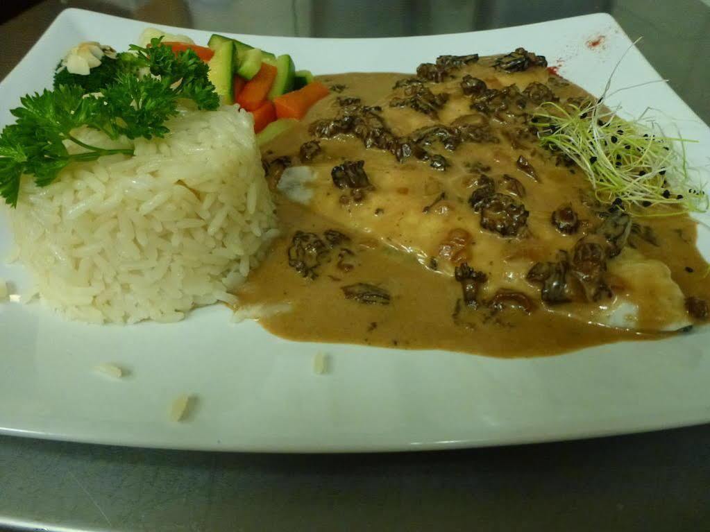 尼翁 西克里十六世旅馆酒店 外观 照片